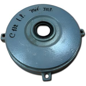 Tapa Frente Lado Polea Para Motor Trif. Cuerpo 132 Czerweny